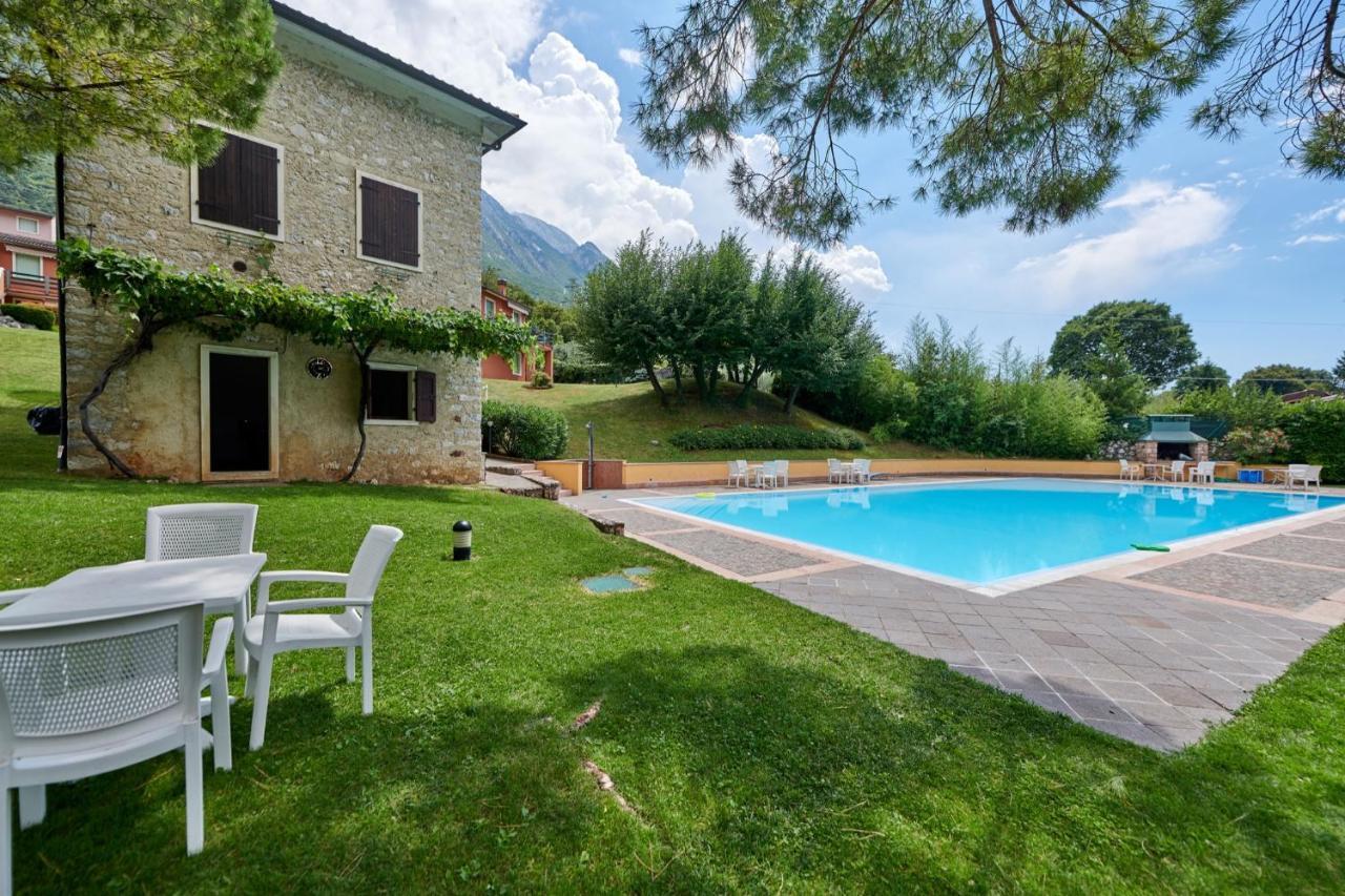 Apartment Claudia Malcesine Exterior photo